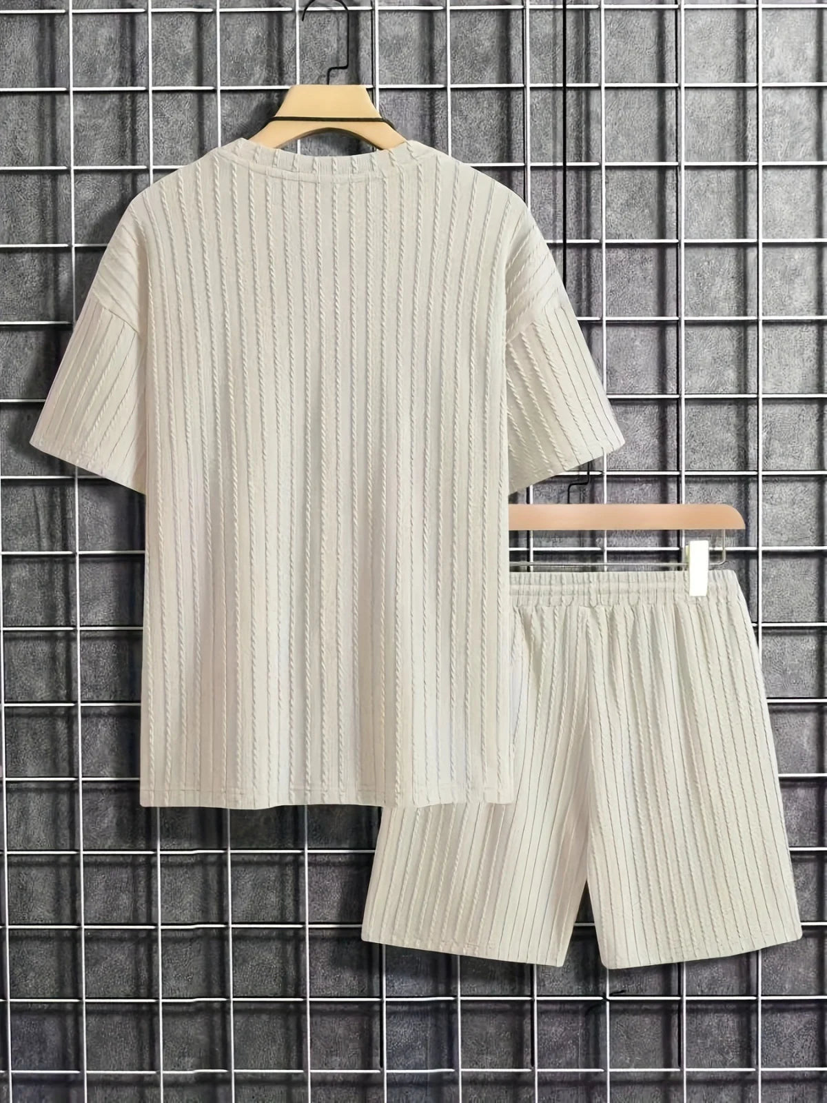 fashion summer sports solid color crew-neck vertical stripe T-shirt shorts short-sleeved suit Loose two-piece set